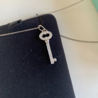 Colar Tiffany & Co Prata Chave