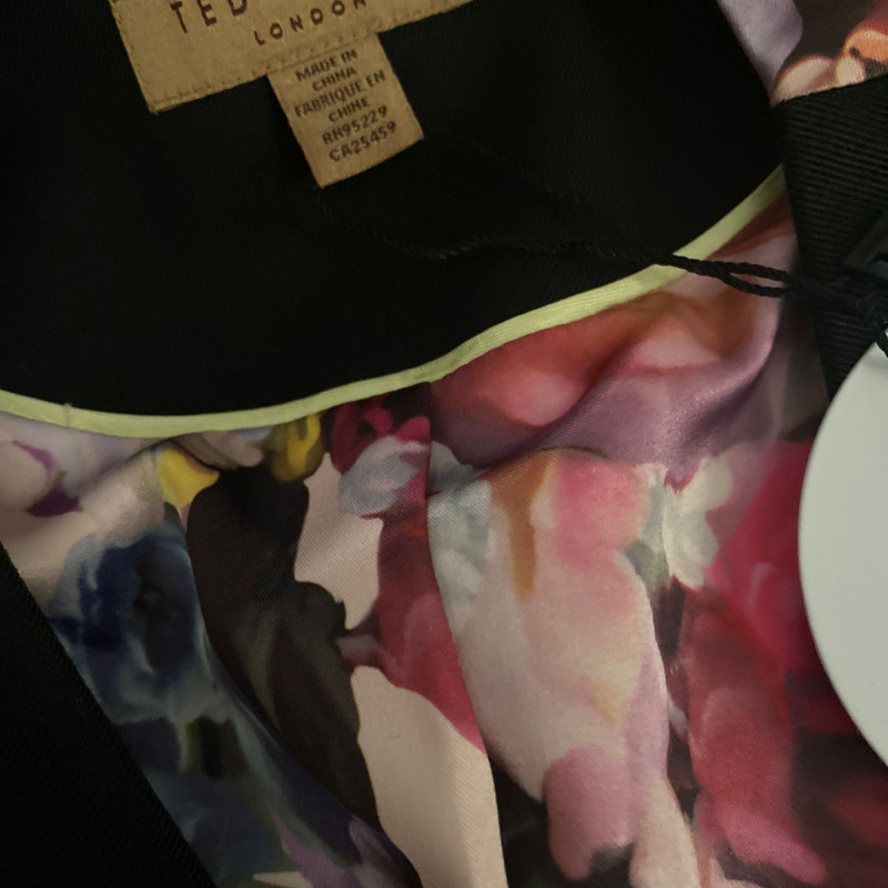 Colete Ted Baker Preto Estampado - 36 Colete Ted Baker Preto Estampado - 36
