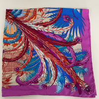 Lenço Hermès Estampado em Seda