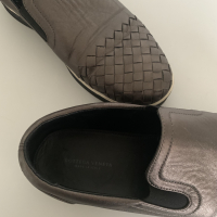Mocassim Bottega Veneta Intrecciato Cinza Metalizado