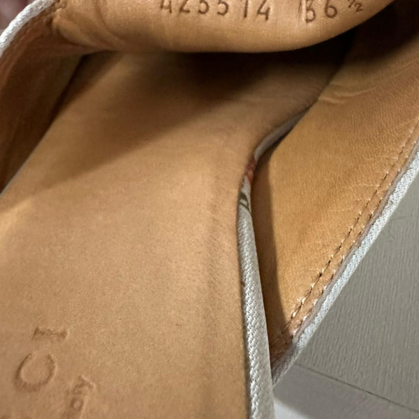 Mule Gucci Bordada Flores Cinza-35