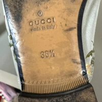 Mule Gucci Bordada Flores Cinza-35