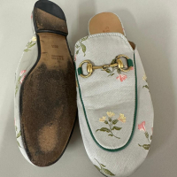 Mule Gucci Bordada Flores Cinza-35
