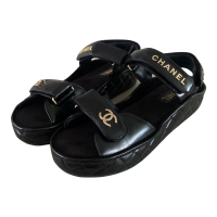 Papete Chanel Preta 2021 Interlocking CC Logo 38