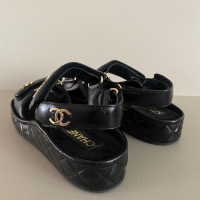 Papete Chanel Preta 2021 Interlocking CC Logo 38