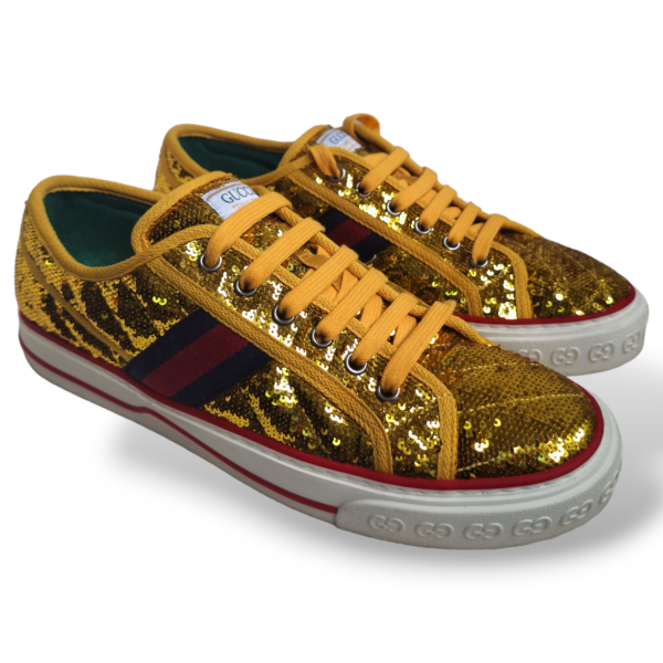 Tênis Gucci Lantejoula Dourado-38