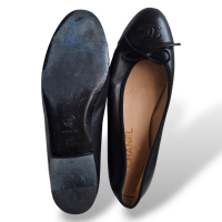 Sapatilha Chanel CC Cap Toe Couro Preta-38