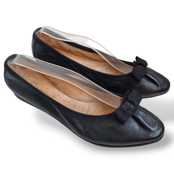 Sapatilha Salvatore Ferragamo Preta-37