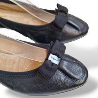 Sapatilha Salvatore Ferragamo Preta-37
