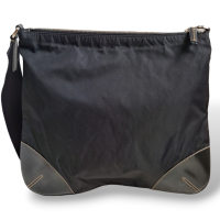 Bolsa Prada Messenger Nylon preta