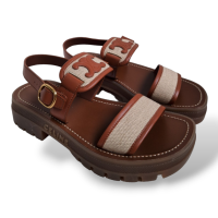 Papete Celine Clea Triomphe Caramelo-35