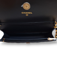 Bolsa Chanel Wallet On Chain Caviar Preta com Ferragem Gold e Strass