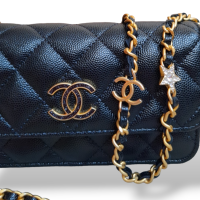 Bolsa Chanel Wallet On Chain Caviar Preta com Ferragem Gold e Strass