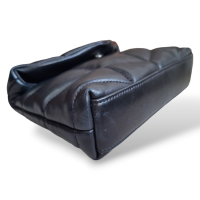 Mini Clutch Yves Saint Laurent Puffer Preta com Porta Cartões