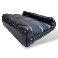 Mini Clutch Yves Saint Laurent Puffer Preta com Porta Cartões