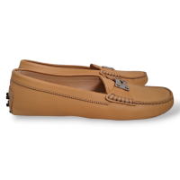 Mocassim Tod's Nude com Fivela Prata-37