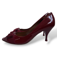 Peep Toe Salvatore Ferragamo em Couro Vinho-37