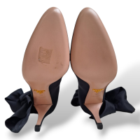 Scarpin Prada Cetim Preto com Amarração Tornozelo - 36