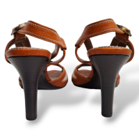 Peep Toe Burberry Caramelo com Canvas - 37