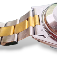 Relógio Rolex Oyster Perpetual em Aço e Ouro 28mm