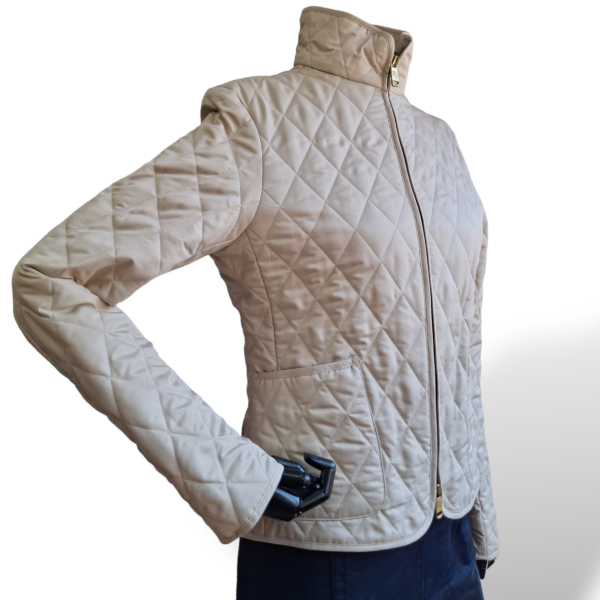 Casaco Burberry Matelassê Bege -38 Casaco Burberry Matelassê Bege -38