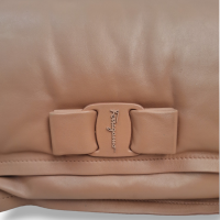 Bolsa Salvatore Ferragamo Viva Bow Rosé