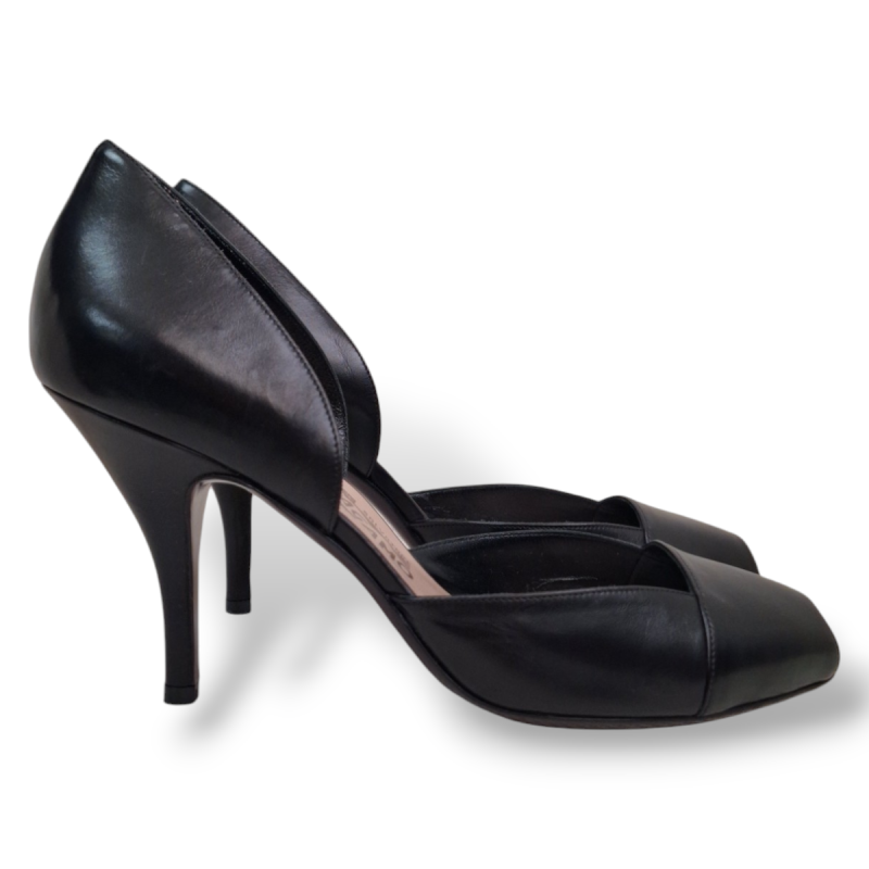 Peep Toe Salvatore Ferragamo em Couro Preto - 36 Peep Toe Salvatore Ferragamo em Couro Preto - 36