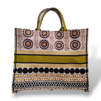 Bolsa Christian Dior Tote Book Large Bordada