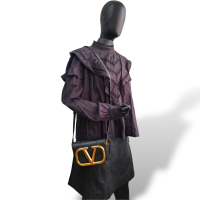 Bolsa Valentino Garavani Supervee Small Preta
