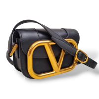 Bolsa Valentino Garavani Supervee Small Preta