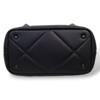 Bolsa Valentino Roman Stud The Handle Preta