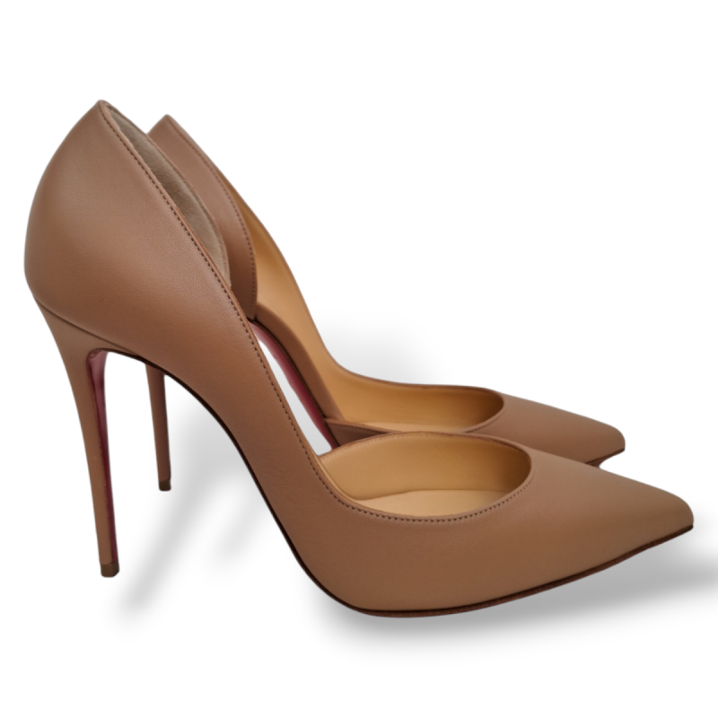 Scarpin Christian Louboutin Bege em Couro - 37