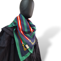 Lenço Gucci Estampado em Azul, Vermelho e Verde