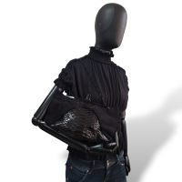 Clutch Christian Louboutin Preta 