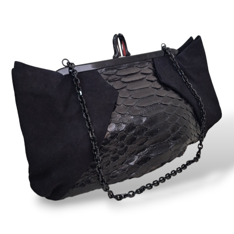 Clutch Christian Louboutin Preta  Clutch Christian Louboutin Preta
