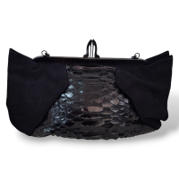 Clutch Christian Louboutin Preta 