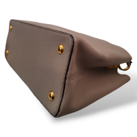 Bolsa Louis Vuitton Capucines Taupe