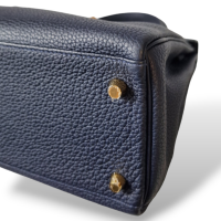 Bolsa Hermès Kelly 28 Couro Togo Azul Marinho Ferragem Dourada