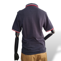 Camisa Polo Fred Perry Azul com Debrum Vermelho - M