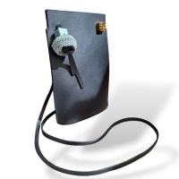 Bolsa Loewe Dice Pocket Couro Calfskin Preta