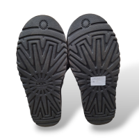 Bota UGG Cinza em Tricô - 38