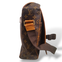 Bolsa Louis Vuitton Monograma Abbesses