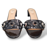 Mule Fendi Flowerland Preta - 35