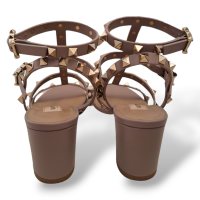 Sandália Valentino Rockstud Bege - 35
