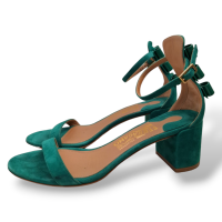 Sandália Salvatore Ferragamo em Camurça Verde - 35