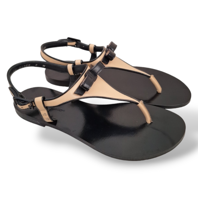 Rasteira Salvatore Ferragamo Nude e Preta com Laço Rasteira Salvatore Ferragamo Nude e Preta com Laço