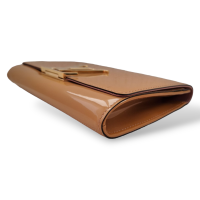 Clutch Louis Vuitton Louise Caramelo