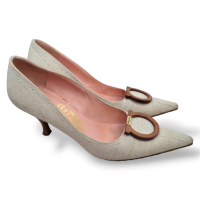 Scarpin Salvatore Ferragamo Off White com Fivela-35
