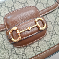 Bolsa Gucci Horsebit 1955 Mini Monograma com Alça Web Extra
