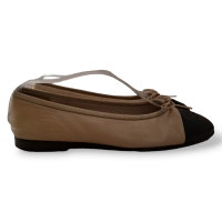 Sapatilha Chanel Bicolor Bege e Preta - 35